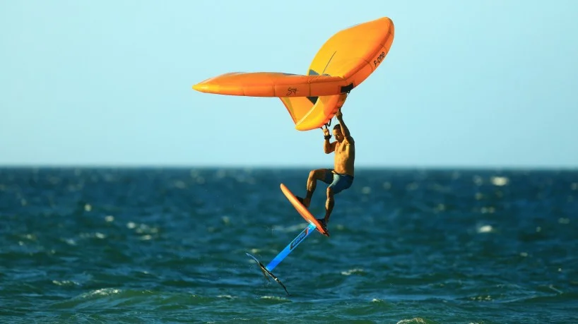 Com temporada de ventos, Jericoacoara é destino ideal de diversão para amantes de esportes náuticos